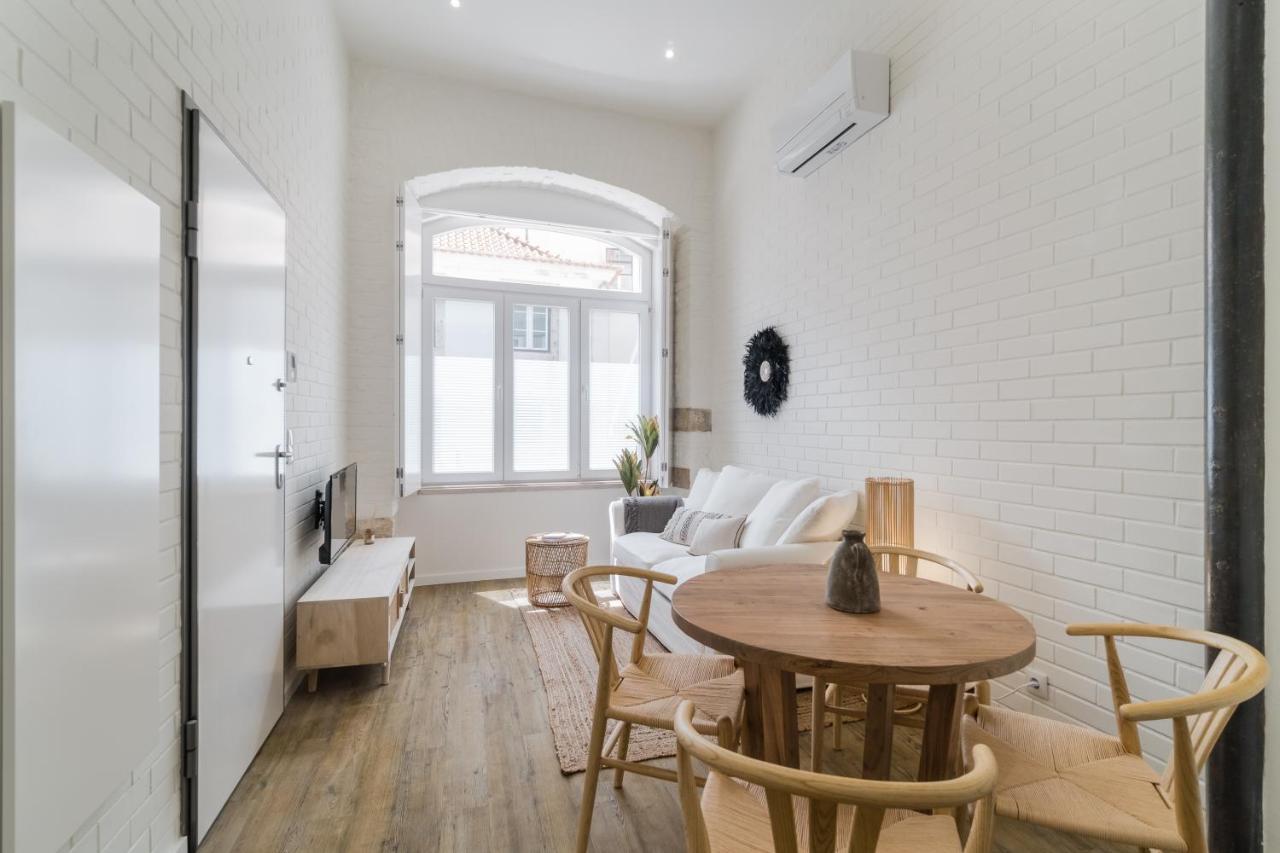 Casa Boma Lisboa - Design Apartment With Private Vegetal Terrace - Lapa VII 외부 사진