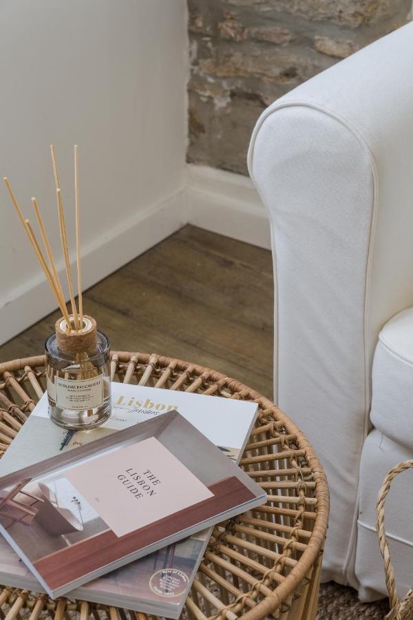 Casa Boma Lisboa - Design Apartment With Private Vegetal Terrace - Lapa VII 외부 사진