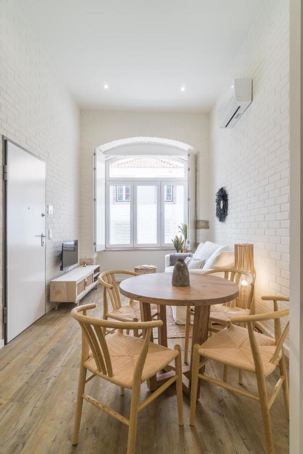 Casa Boma Lisboa - Design Apartment With Private Vegetal Terrace - Lapa VII 외부 사진
