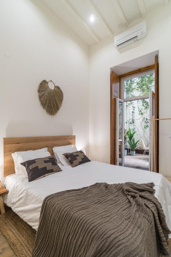Casa Boma Lisboa - Design Apartment With Private Vegetal Terrace - Lapa VII 외부 사진